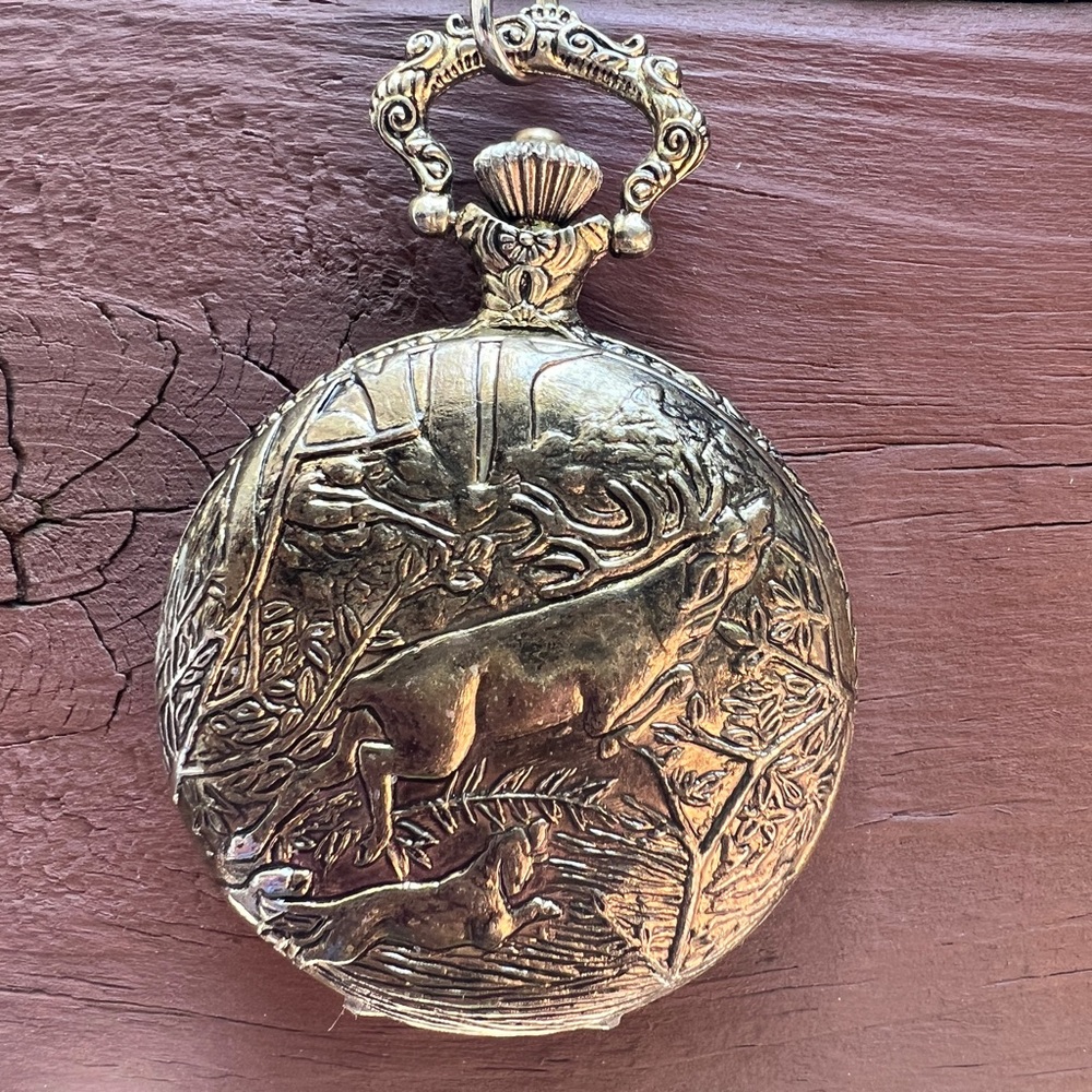 Vintage Le Baron Quartz hunter-case pocket watch w/Chain|HUNTING DOG WITH ELK